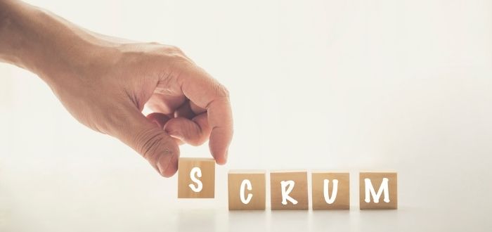 Letras que representan la palabra Scrum