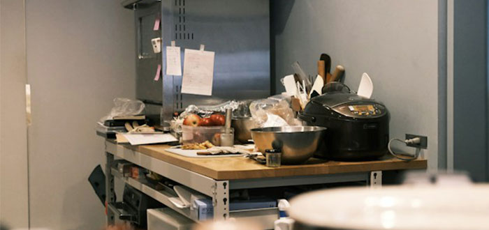 normas-y-protocolo-de-etiquetado-en-la-cocina-de-un-coworking